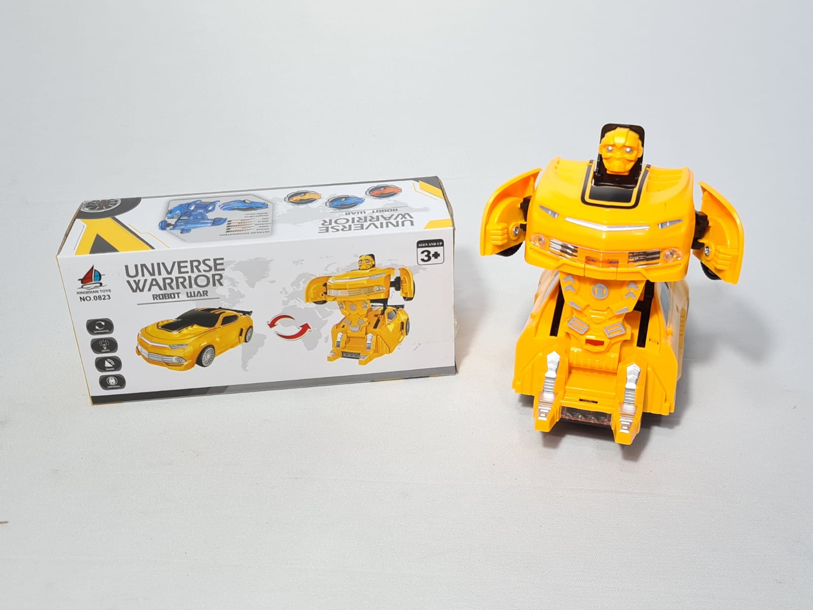 CARRO CAMARO TRANSFORMERS A PILHA COM SOM E ILUMINAÇÃO